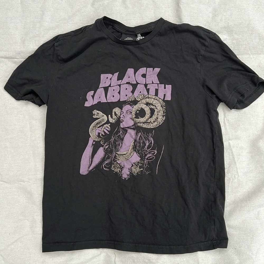 Black Sabbath logo t